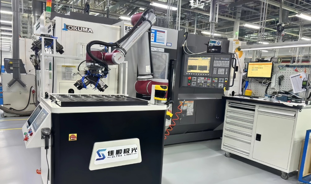 Stryker: Single machine collaborative workstation